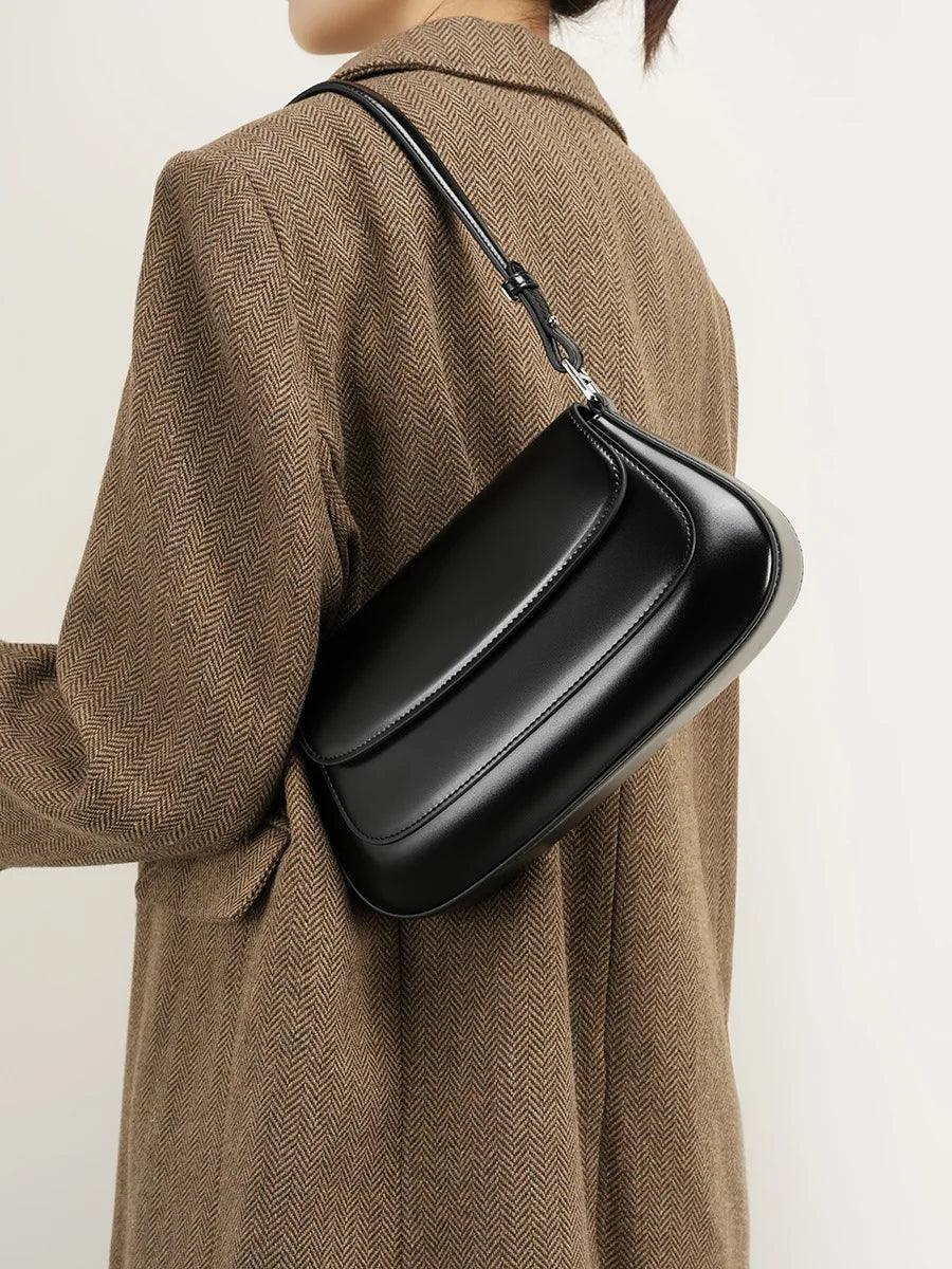 Bolsa Vintage Praga Nuudi Store: Shoulder Bag de Couro Legitimo