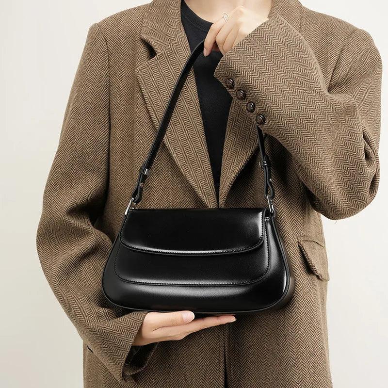 Bolsa Vintage Praga Nuudi Store: Shoulder Bag de Couro Legitimo